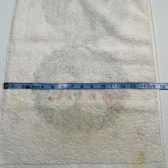 Snowman‎ Christmas Hand Towel Wreath Snowflakes Holiday Towel STAINED - Picture 8 of 9